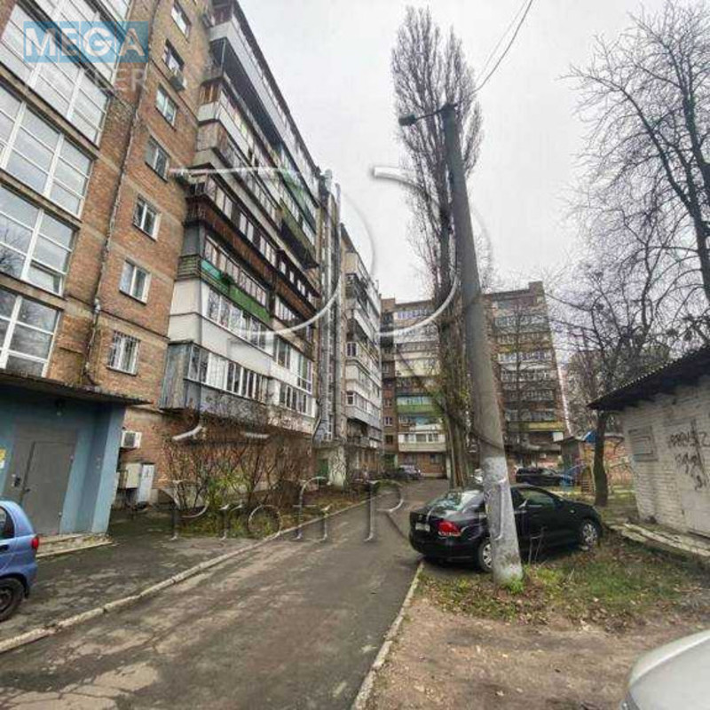 Продаж 2 кімнатної квартири (44/29/7), 6 пов. 9 пов. будинку, <a class="location-link" href="/kiev/" title="Недвижимость Київ">Київ</a>, <a class="location-link" href="/kiev/solomenskij/" title="Недвижимость Солом'янський район">Солом'янський р-н</a>, Чоколівський бульвар, 11 (изображение 4)