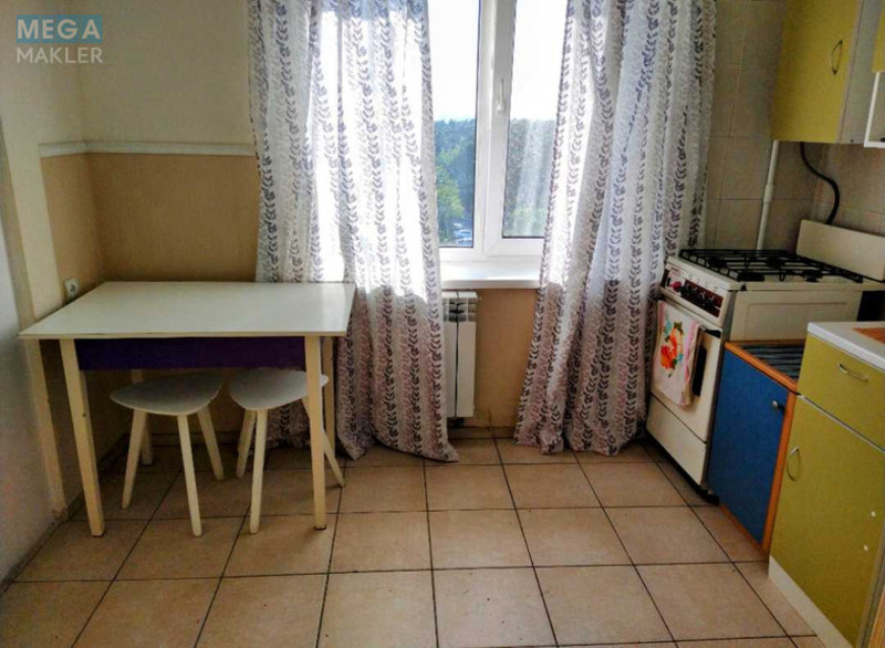 Оренда 1 кімнатної квартири, <a class="location-link" href="/kiev/" title="Недвижимость Київ">Київ</a>, <a class="location-link" href="/kiev/desnyanskij/" title="Недвижимость Деснянський район">Деснянський р-н</a>, Милютенко ул. (изображение 18)