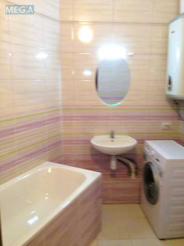 Продаж 1 кімнатної квартири (33/15/5), 24 пов. 24 пов. будинку, <a class="location-link" href="/kiev/" title="Недвижимость Київ">Київ</a>, <a class="location-link" href="/kiev/goloseevskij/" title="Недвижимость Голосіївський район">Голосіївський р-н</a>, Маршала Конєва вул., 5Г (изображение 6)