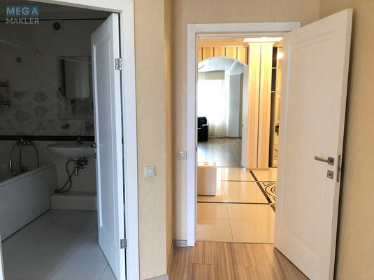 Оренда 3 кімнатної квартири, <a class="location-link" href="/kiev/" title="Недвижимость Київ">Київ</a>, <a class="location-link" href="/kiev/darnickij/" title="Недвижимость Дарницький район">Дарницький р-н</a>, Петра Григоренко просп., 23 (изображение 8)