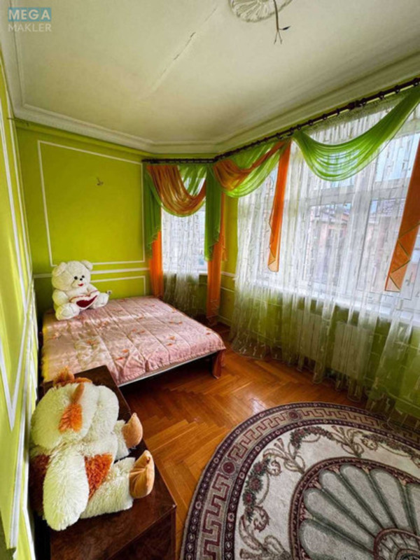 Продаж дома, 2&nbsp;поверху, 491&nbsp;кв.м, 8&nbsp;кімнат, ділянка 10&nbsp;соток, <a class="location-link" href="/kiev/" title="Недвижимость Київ">Київ</a>, <a class="location-link" href="/kiev/desnyanskij/" title="Недвижимость Деснянський район">Деснянський р-н</a>, Радунская ул. (изображение 19)