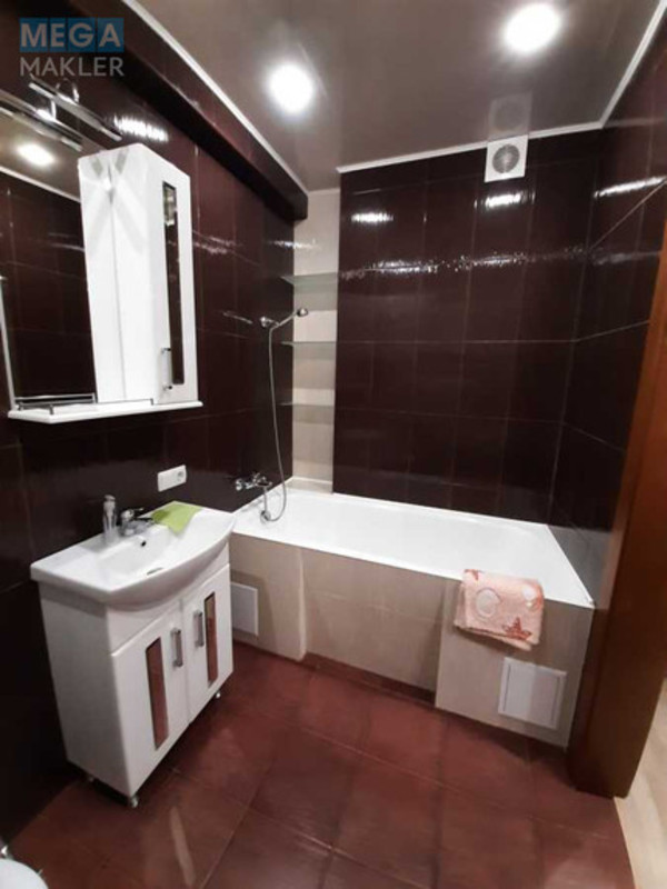 Оренда 2 кімнатної квартири, <a class="location-link" href="/brovary/" title="Недвижимость Бровари">Бровари</a>, Грушевського, 7 (изображение 3)