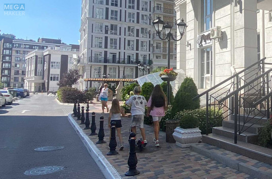 Продаж комерційної нерухомості, 165&nbsp;кв.м, под магазин, <a class="location-link" href="/kiev/" title="Недвижимость Київ">Київ</a>, <a class="location-link" href="/kiev/goloseevskij/" title="Недвижимость Голосіївський район">Голосіївський р-н</a>, Михайла Максимовича вул., 26 (изображение 18)