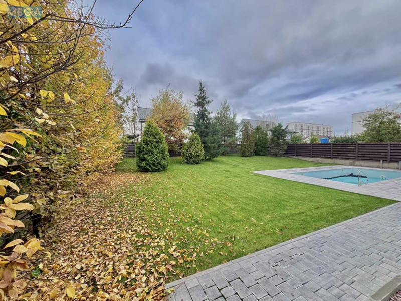 Продаж дома, 2&nbsp;поверху, 291&nbsp;кв.м, 6&nbsp;кімнат, ділянка 10&nbsp;соток, <a class="location-link" href="/petropavlovskaya-borshagovka/" title="Недвижимость Петропавлівська Борщагівка">Петропавлівська Борщагівка</a>, Княгини Ольги, 14 (изображение 3)