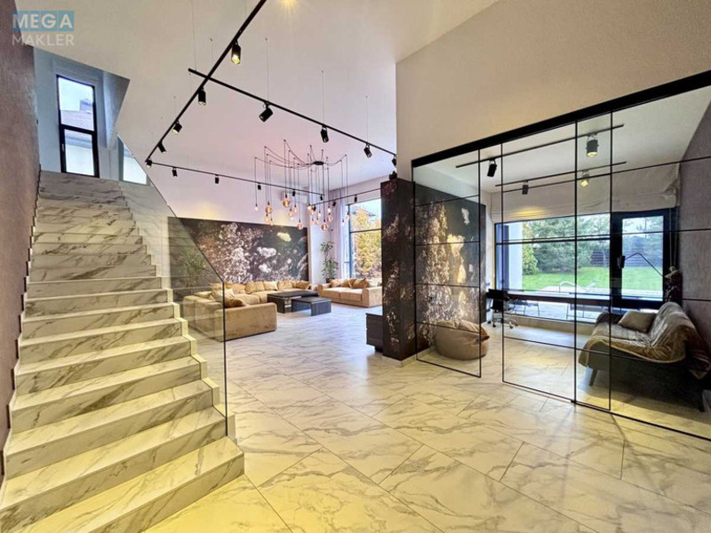 Продаж дома, 2&nbsp;поверху, 291&nbsp;кв.м, 6&nbsp;кімнат, ділянка 10&nbsp;соток, <a class="location-link" href="/petropavlovskaya-borshagovka/" title="Недвижимость Петропавлівська Борщагівка">Петропавлівська Борщагівка</a>, Княгини Ольги, 14 (изображение 10)