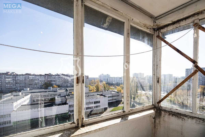 Продаж 1 кімнатної квартири (38,4/18/9,6), 9 пов. 10 пов. будинку, <a class="location-link" href="/kiev/" title="Недвижимость Київ">Київ</a>, <a class="location-link" href="/kiev/desnyanskij/" title="Недвижимость Деснянський район">Деснянський р-н</a>, Сержа Лифаря вул., 16 (изображение 5)