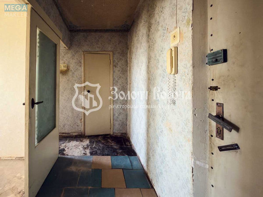 Продаж 1 кімнатної квартири (38,4/18/9,6), 9 пов. 10 пов. будинку, <a class="location-link" href="/kiev/" title="Недвижимость Київ">Київ</a>, <a class="location-link" href="/kiev/desnyanskij/" title="Недвижимость Деснянський район">Деснянський р-н</a>, Сержа Лифаря вул., 16 (изображение 11)