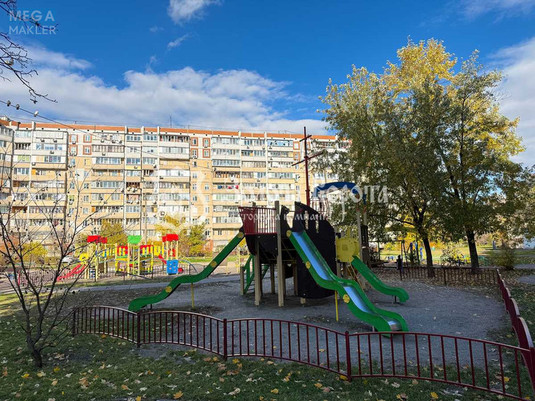 Продаж 1 кімнатної квартири (38,4/18/9,6), 9 пов. 10 пов. будинку, <a class="location-link" href="/kiev/" title="Недвижимость Київ">Київ</a>, <a class="location-link" href="/kiev/desnyanskij/" title="Недвижимость Деснянський район">Деснянський р-н</a>, Сержа Лифаря вул., 16 (изображение 19)