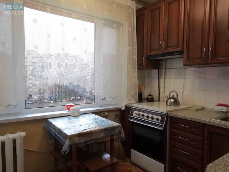 Оренда 1 кімнатної квартири, <a class="location-link" href="/kiev/" title="Недвижимость Київ">Київ</a>, <a class="location-link" href="/kiev/dneprovskij/" title="Недвижимость Дніпровський район">Дніпровський р-н</a>, Анатолія Солов’яненка вул., 8 (изображение 2)