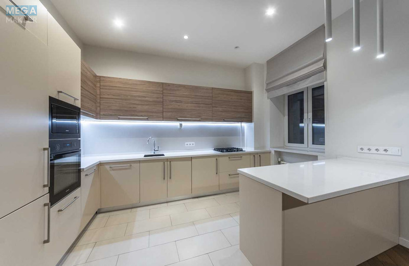 Оренда 3 кімнатної квартири, <a class="location-link" href="/kiev/" title="Недвижимость Київ">Київ</a>, <a class="location-link" href="/kiev/goloseevskij/" title="Недвижимость Голосіївський район">Голосіївський р-н</a>, Большая Васильковская ул., 36 (изображение 3)