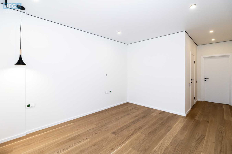 Продаж 2 кімнатної квартири (68/?/21), 8 пов. 8 пов. будинку, <a class="location-link" href="/kiev/" title="Недвижимость Київ">Київ</a>, <a class="location-link" href="/kiev/goloseevskij/" title="Недвижимость Голосіївський район">Голосіївський р-н</a>, Тадея Рыльского бульв., 4 (изображение 8)