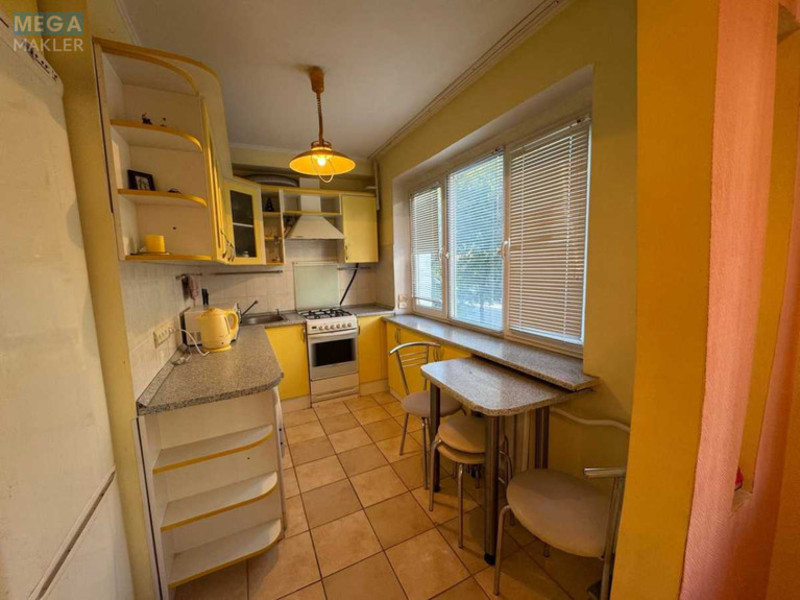 Оренда 2 кімнатної квартири, <a class="location-link" href="/kiev/" title="Недвижимость Київ">Київ</a>, <a class="location-link" href="/kiev/shevchenkovskij/" title="Недвижимость Шевченківський район">Шевченківський р-н</a>, Коперника ул., 29 (изображение 14)