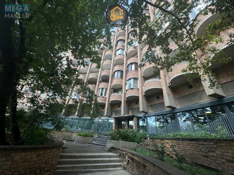 Продаж комерційної нерухомості, 510&nbsp;кв.м, под магазин, <a class="location-link" href="/kiev/" title="Недвижимость Київ">Київ</a>, <a class="location-link" href="/kiev/shevchenkovskij/" title="Недвижимость Шевченківський район">Шевченківський р-н</a>, Гоголівська вул., 37/2 (изображение 2)