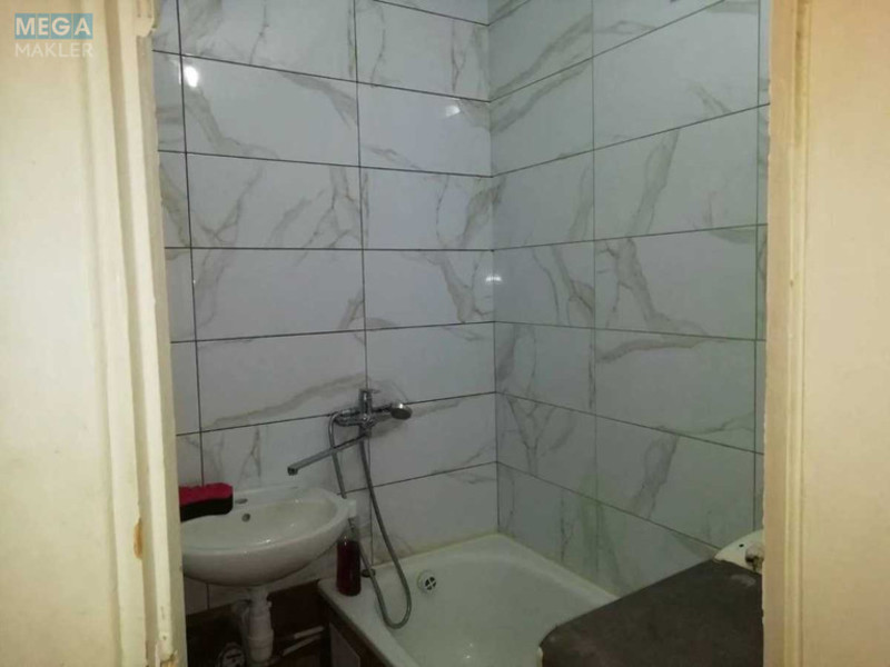 Оренда 3 кімнатної квартири, <a class="location-link" href="/kiev/" title="Недвижимость Київ">Київ</a>, <a class="location-link" href="/kiev/shevchenkovskij/" title="Недвижимость Шевченківський район">Шевченківський р-н</a>, Невська вул., 7 (изображение 6)