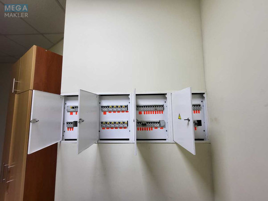 Продаж комерційної нерухомості, 401,20&nbsp;кв.м, под офис, <a class="location-link" href="/zhitomir/" title="Недвижимость Житомир">Житомир</a>, <a class="location-link" href="/zhitomir/bogunskij/" title="Недвижимость Богунський район">Богунський р-н</a>, Небесної Сотні, 41 (изображение 12)