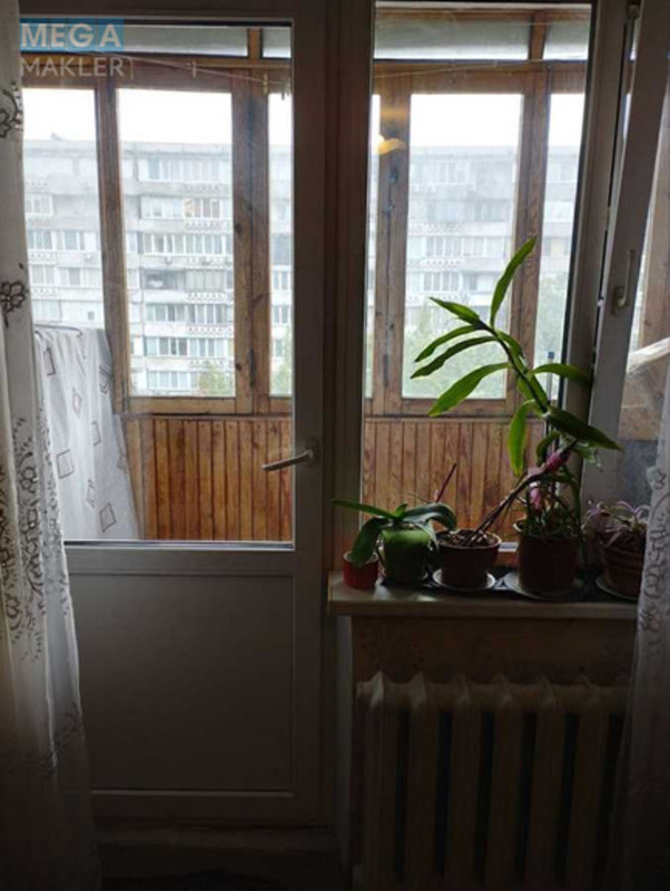 Оренда 1 кімнатної квартири, <a class="location-link" href="/kiev/" title="Недвижимость Київ">Київ</a>, <a class="location-link" href="/kiev/dneprovskij/" title="Недвижимость Дніпровський район">Дніпровський р-н</a>, Днепровская наб., 5 (изображение 5)