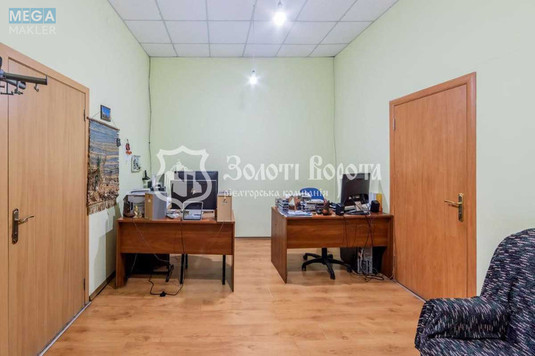 Продаж комерційної нерухомості, 1&nbsp;326&nbsp;кв.м, под офис, <a class="location-link" href="/kiev/" title="Недвижимость Київ">Київ</a>, <a class="location-link" href="/kiev/pecherskij/" title="Недвижимость Печерський район">Печерський р-н</a>, Перспективна вул., 3 (изображение 9)