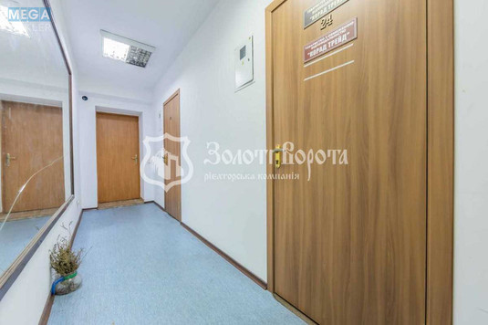 Продаж комерційної нерухомості, 1&nbsp;326&nbsp;кв.м, под офис, <a class="location-link" href="/kiev/" title="Недвижимость Київ">Київ</a>, <a class="location-link" href="/kiev/pecherskij/" title="Недвижимость Печерський район">Печерський р-н</a>, Перспективна вул., 3 (изображение 11)