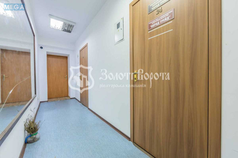 Продаж комерційної нерухомості, 1&nbsp;326&nbsp;кв.м, под офис, <a class="location-link" href="/kiev/" title="Недвижимость Київ">Київ</a>, <a class="location-link" href="/kiev/pecherskij/" title="Недвижимость Печерський район">Печерський р-н</a>, Перспективна вул., 3 (изображение 11)