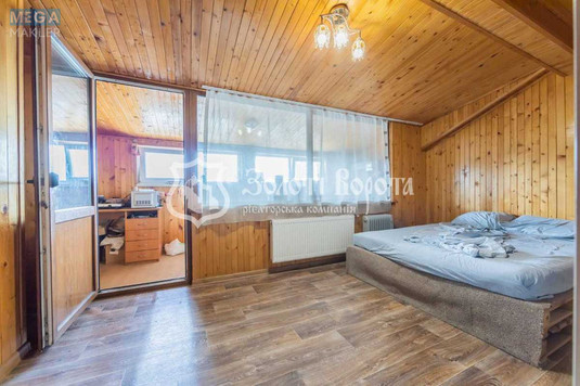 Продаж комерційної нерухомості, 191&nbsp;кв.м, <a class="location-link" href="/kiev/" title="Недвижимость Київ">Київ</a>, <a class="location-link" href="/kiev/pecherskij/" title="Недвижимость Печерський район">Печерський р-н</a>, Перспективна вул., 3 (изображение 2)