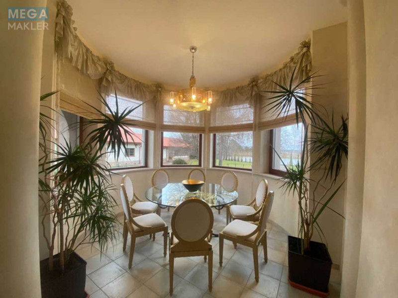 Продаж дома, 2&nbsp;поверху, 585&nbsp;кв.м, 5&nbsp;кімнат, ділянка 24&nbsp;сотки, <a class="location-link" href="/procov/" title="Недвижимость Проців">Проців</a>, Центральна (изображение 7)