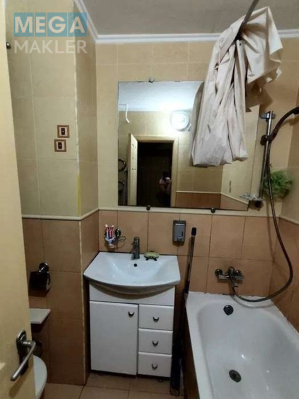 Оренда 2 кімнатної квартири, люкс, <a class="location-link" href="/kiev/" title="Недвижимость Київ">Київ</a>, <a class="location-link" href="/kiev/dneprovskij/" title="Недвижимость Дніпровський район">Дніпровський р-н</a>, вул. Ентузіастів 31/1, Русанівка ( <img src="https://megamakler.com.ua/metro/ff0000.gif" alt="" class="metro" /> м. Левобережная, 15 хв. ) (изображение 8)