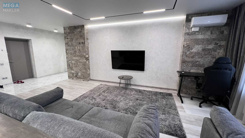 Оренда 2 кімнатної квартири, <a class="location-link" href="/kiev/" title="Недвижимость Київ">Київ</a>, <a class="location-link" href="/kiev/dneprovskij/" title="Недвижимость Дніпровський район">Дніпровський р-н</a>, Никольско-Слободская ул., 8 (изображение 2)