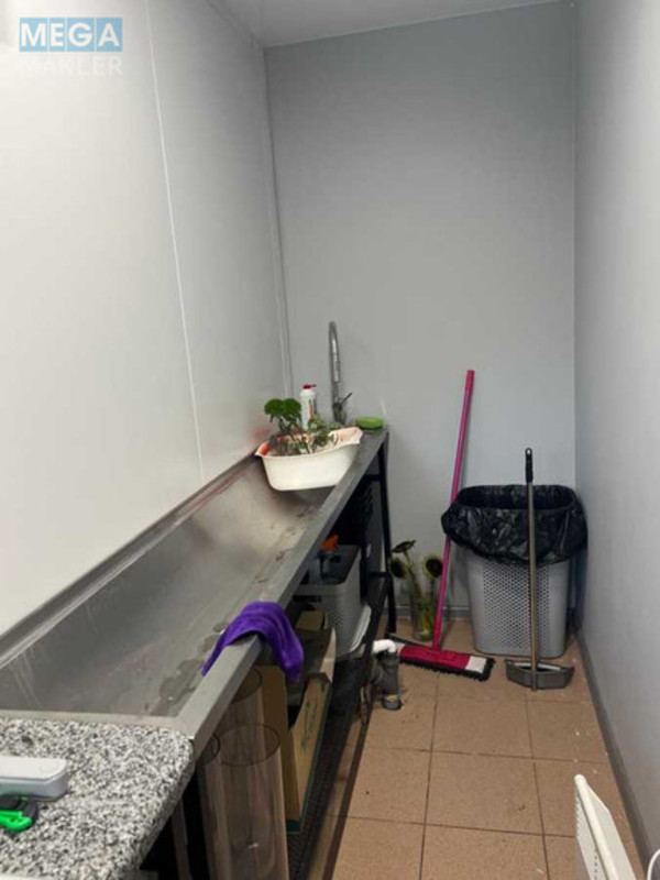 Оренда комерційної нерухомості, 40&nbsp;кв.м, под офис, <a class="location-link" href="/kiev/" title="Недвижимость Київ">Київ</a>, <a class="location-link" href="/kiev/shevchenkovskij/" title="Недвижимость Шевченківський район">Шевченківський р-н</a>, Берестейский просп., 12 (изображение 7)