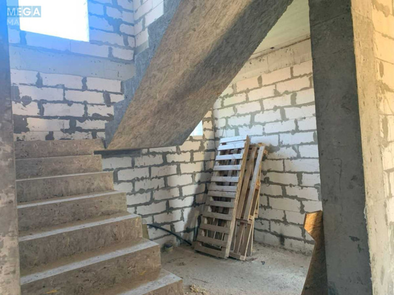 Продаж дома, 2&nbsp;поверху, 266&nbsp;кв.м, 5&nbsp;кімнат, ділянка 10&nbsp;соток, <a class="location-link" href="/zaporozhje/" title="Недвижимость Запоріжжя">Запоріжжя</a>, <a class="location-link" href="/zaporozhje/leninskij/" title="Недвижимость Ленінський район">Ленінський р-н</a>, Станіславського, 43 (изображение 4)