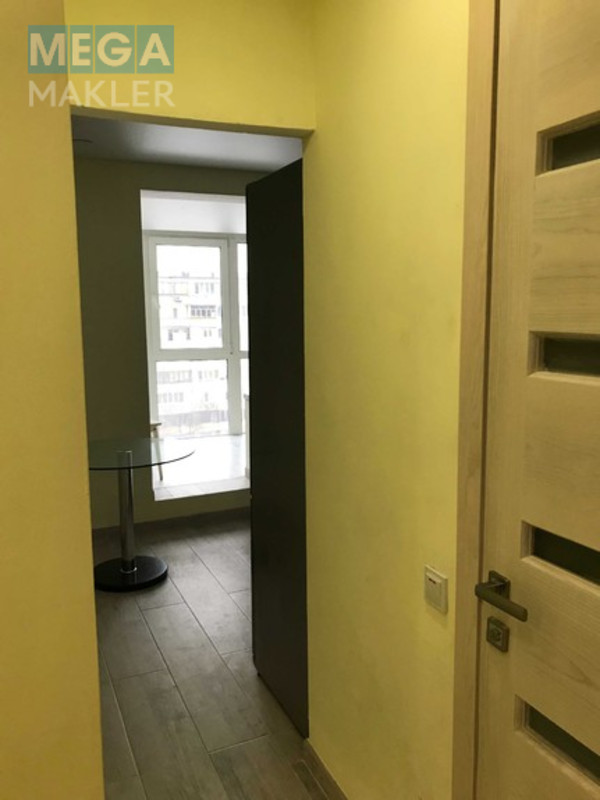 Оренда 1 кімнатної квартири, люкс, <a class="location-link" href="/kiev/" title="Недвижимость Київ">Київ</a>, <a class="location-link" href="/kiev/dneprovskij/" title="Недвижимость Дніпровський район">Дніпровський р-н</a>, вул. Ентузіастів 9/1, Русанівка ( <img src="https://megamakler.com.ua/metro/ff0000.gif" alt="" class="metro" /> м. Левобережная, 15 хв. ) (изображение 8)