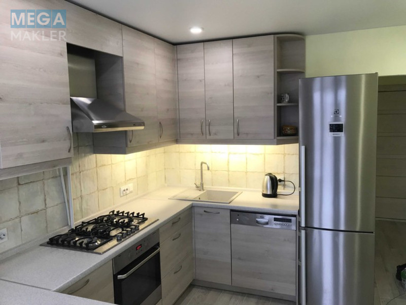 Оренда 1 кімнатної квартири, люкс, <a class="location-link" href="/kiev/" title="Недвижимость Київ">Київ</a>, <a class="location-link" href="/kiev/dneprovskij/" title="Недвижимость Дніпровський район">Дніпровський р-н</a>, вул. Ентузіастів 9/1, Русанівка ( <img src="https://megamakler.com.ua/metro/ff0000.gif" alt="" class="metro" /> м. Левобережная, 15 хв. ) (изображение 10)