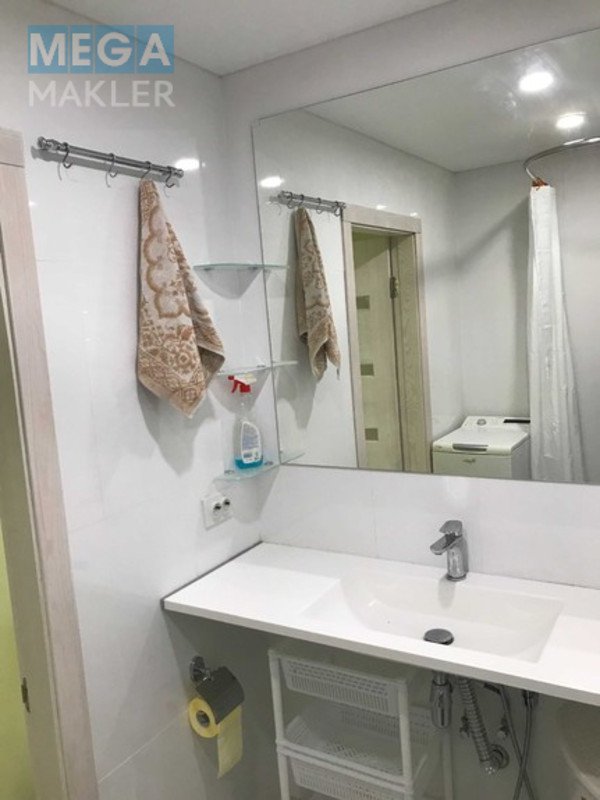 Оренда 1 кімнатної квартири, люкс, <a class="location-link" href="/kiev/" title="Недвижимость Київ">Київ</a>, <a class="location-link" href="/kiev/dneprovskij/" title="Недвижимость Дніпровський район">Дніпровський р-н</a>, вул. Ентузіастів 9/1, Русанівка ( <img src="https://megamakler.com.ua/metro/ff0000.gif" alt="" class="metro" /> м. Левобережная, 15 хв. ) (изображение 16)