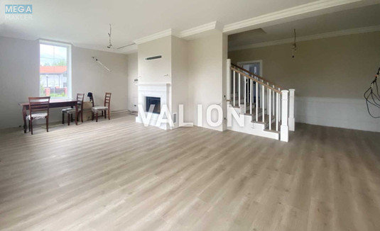 Продаж дома, 2&nbsp;поверху, 210&nbsp;кв.м, 5&nbsp;кімнат, ділянка 8&nbsp;соток, <a class="location-link" href="/roslavichi/" title="Недвижимость Рославичі">Рославичі</a>, Юліанська (изображение 6)