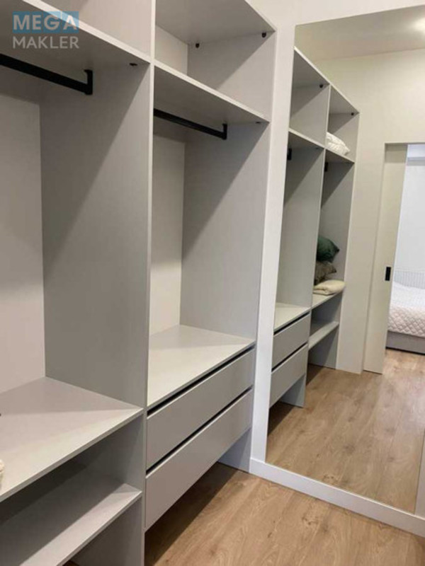 Оренда 3 кімнатної квартири, <a class="location-link" href="/kiev/" title="Недвижимость Київ">Київ</a>, <a class="location-link" href="/kiev/pecherskij/" title="Недвижимость Печерський район">Печерський р-н</a>, Предславинська вул., 44 (изображение 16)