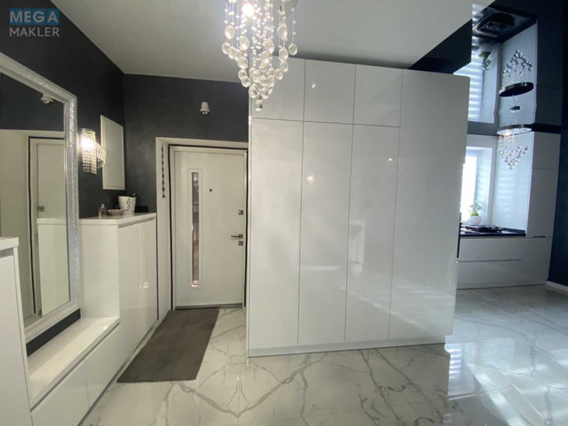 Продаж дома, 3&nbsp;поверху, 145&nbsp;кв.м, 3&nbsp;кімнати, ділянка 1&nbsp;сотка, <a class="location-link" href="/borispol/" title="Недвижимость Бориспіль">Бориспіль</a>, Ясная, 19 (изображение 17)