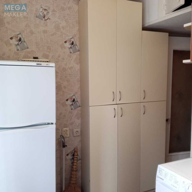 Продаж 2 кімнатної квартири (44/27/7), 2 пов. 9 пов. будинку, <a class="location-link" href="/kiev/" title="Недвижимость Київ">Київ</a>, <a class="location-link" href="/kiev/svyatoshinskij/" title="Недвижимость Святошинський район">Святошинський р-н</a>, Сімї Сосніних вул., 2а (изображение 12)