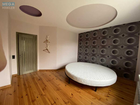 Продаж дома, 3&nbsp;поверху, 252&nbsp;кв.м, 6&nbsp;кімнат, ділянка 9&nbsp;соток, <a class="location-link" href="/kalinovka-pgt-kv/" title="Недвижимость Калинівка">Калинівка</a>, провулок Зоряний, 2 (изображение 10)