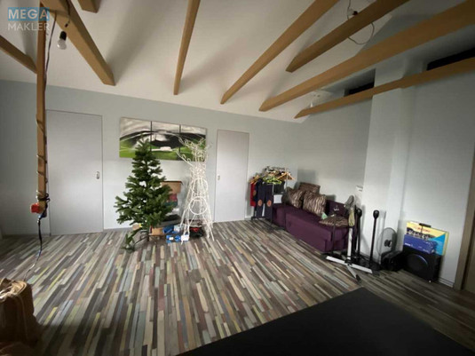 Продаж дома, 3&nbsp;поверху, 252&nbsp;кв.м, 6&nbsp;кімнат, ділянка 9&nbsp;соток, <a class="location-link" href="/kalinovka-pgt-kv/" title="Недвижимость Калинівка">Калинівка</a>, провулок Зоряний, 2 (изображение 21)