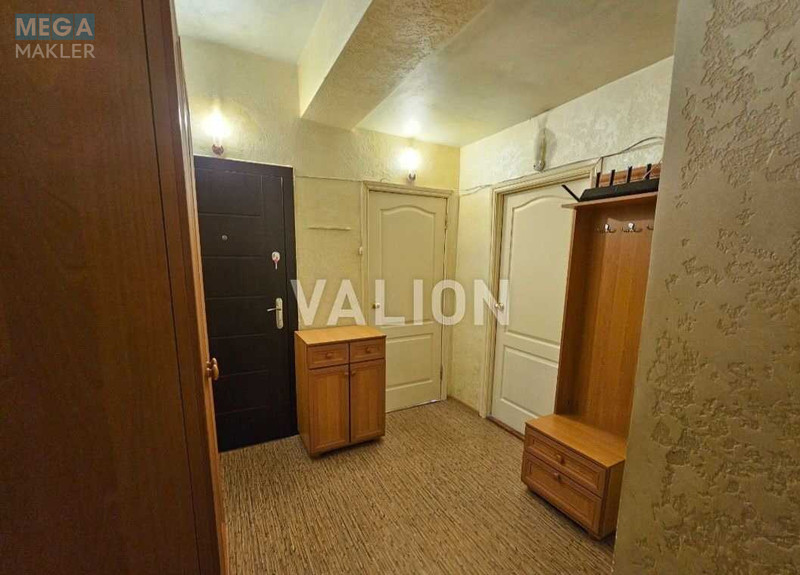 Продаж 4 кімнатної квартири (75/50/8), 5 пов. 5 пов. будинку, <a class="location-link" href="/kiev/" title="Недвижимость Київ">Київ</a>, <a class="location-link" href="/kiev/podolskij/" title="Недвижимость Подільський район">Подільський р-н</a>, Тульчинська вул., 7 (изображение 6)