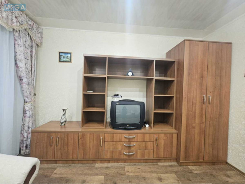 Оренда 2 кімнатної квартири, <a class="location-link" href="/kiev/" title="Недвижимость Київ">Київ</a>, <a class="location-link" href="/kiev/shevchenkovskij/" title="Недвижимость Шевченківський район">Шевченківський р-н</a>, Саратовская ул., 53/31 (изображение 2)