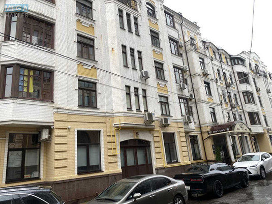 Продаж 4 кімнатної квартири (131/83/10), 3 пов. 5 пов. будинку, <a class="location-link" href="/kiev/" title="Недвижимость Київ">Київ</a>, <a class="location-link" href="/kiev/podolskij/" title="Недвижимость Подільський район">Подільський р-н</a>, Ярославський пров., 4 (изображение 2)