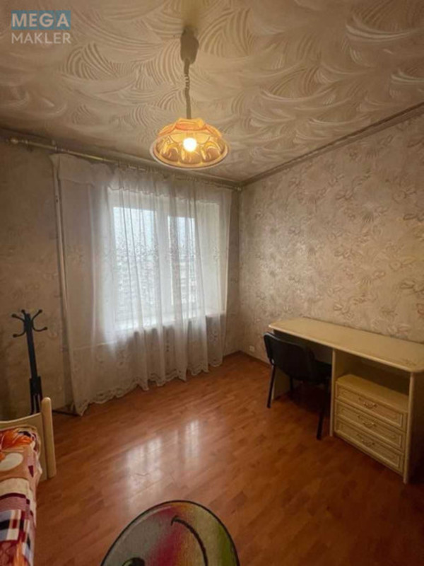 Оренда 4 кімнатні квартири, <a class="location-link" href="/dnepropetrovsk/" title="Недвижимость Дніпра">Дніпро</a>, Новокрымская, 5 (изображение 4)