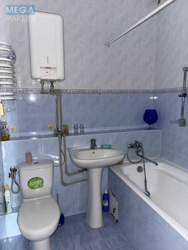 Продаж 2 кімнатної квартири (75/38/13), 12 пов. 24 пов. будинку, <a class="location-link" href="/kiev/" title="Недвижимость Київ">Київ</a>, <a class="location-link" href="/kiev/pecherskij/" title="Недвижимость Печерський район">Печерський р-н</a>, Евгения Коновальца ул., 36б (изображение 5)