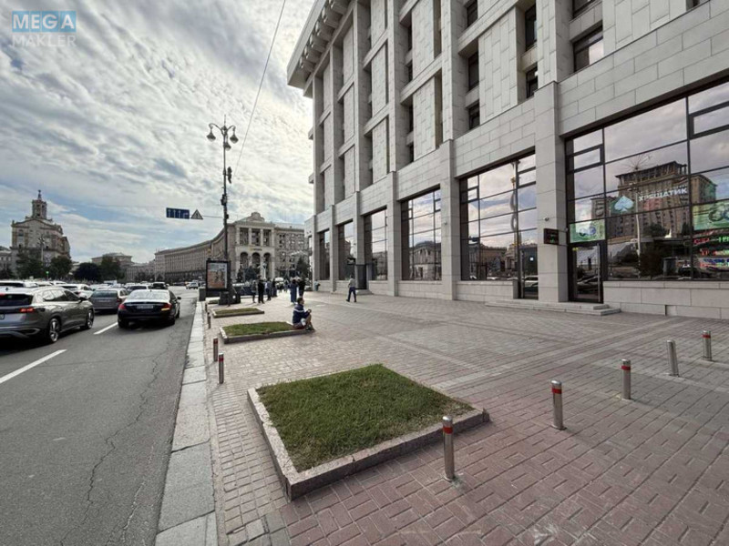 Оренда окремої будівлі/побудови, 500&nbsp;кв.м, <a class="location-link" href="/kiev/" title="Недвижимость Київ">Київ</a>, <a class="location-link" href="/kiev/pecherskij/" title="Недвижимость Печерський район">Печерський р-н</a>, Хрещатик вул., 18 (изображение 6)