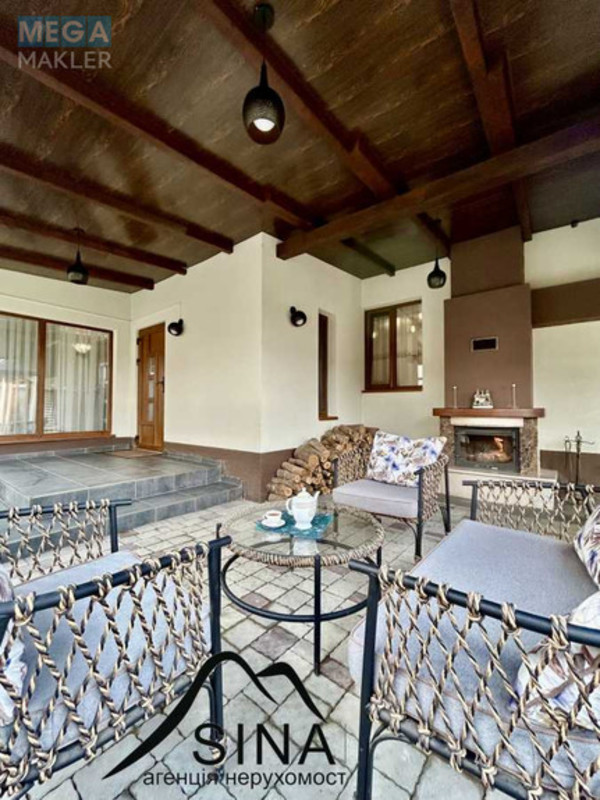 Продаж дома, 1&nbsp; поверх, 230&nbsp;кв.м, 7&nbsp;кімнат, ділянка 12&nbsp;соток, <a class="location-link" href="/beregovo/" title="Недвижимость Берегове">Берегове</a>, Грабовского, 66 (изображение 2)