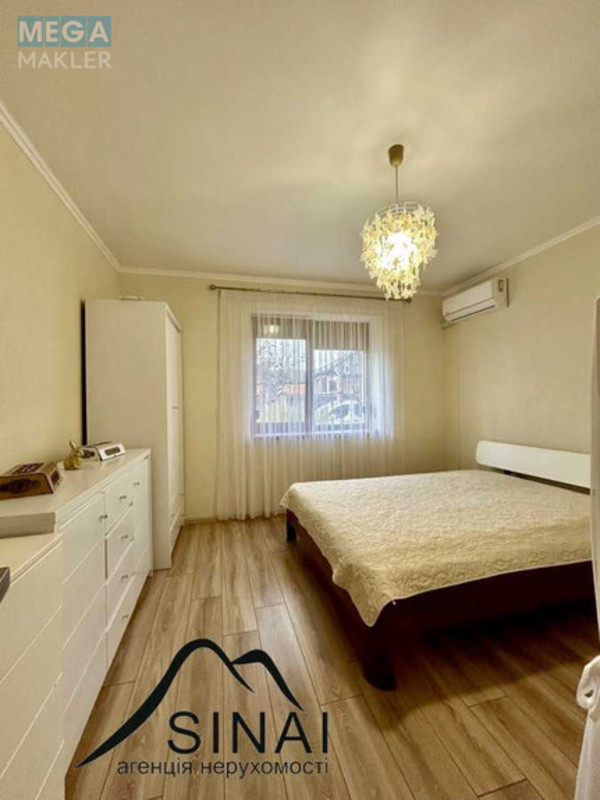 Продаж дома, 1&nbsp; поверх, 230&nbsp;кв.м, 7&nbsp;кімнат, ділянка 12&nbsp;соток, <a class="location-link" href="/beregovo/" title="Недвижимость Берегове">Берегове</a>, Грабовского, 66 (изображение 7)