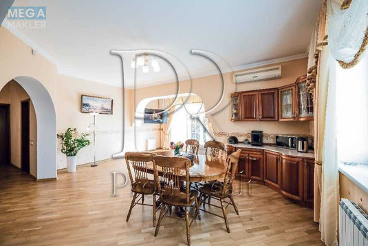 Продаж дома, 2&nbsp;поверху, 278&nbsp;кв.м, 7&nbsp;кімнат, ділянка 8&nbsp;соток, <a class="location-link" href="/velikaya-aleksandrovka-selo/" title="Недвижимость Велика Олександрівка">Велика Олександрівка</a>, Гагаріна вулиця (изображение 6)