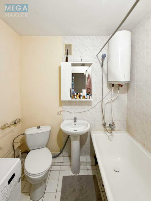 Продаж 2 кімнатної квартири (45/?/6), 5 пов. 5 пов. будинку, <a class="location-link" href="/kiev/" title="Недвижимость Київ">Київ</a>, <a class="location-link" href="/kiev/pecherskij/" title="Недвижимость Печерський район">Печерський р-н</a>, Тимірязєвська вул., 4 (изображение 5)