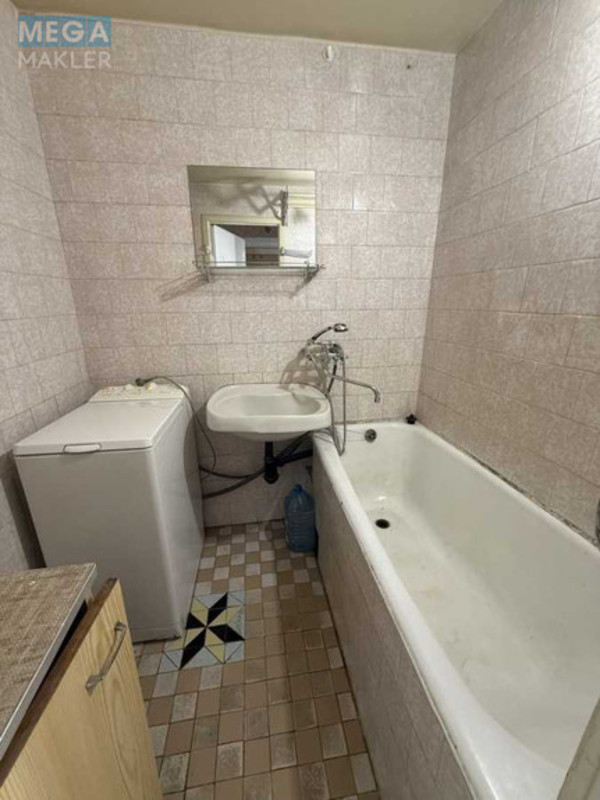 Оренда 2 кімнатної квартири, <a class="location-link" href="/odessa/" title="Недвижимость Одеса">Одеса</a>, <a class="location-link" href="/odessa/malinovskij/" title="Недвижимость Малиновський район">Малиновський р-н</a>, Балковская, 141 (изображение 2)