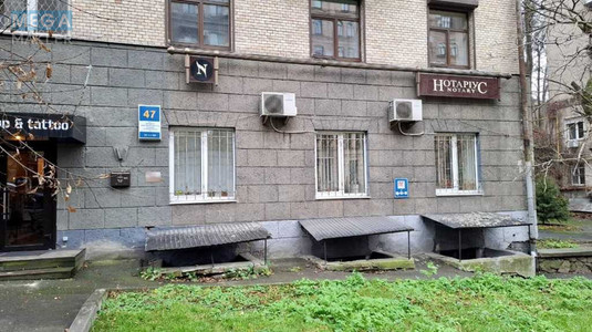 Оренда комерційної нерухомості, 50&nbsp;кв.м, под офис, <a class="location-link" href="/kiev/" title="Недвижимость Київ">Київ</a>, <a class="location-link" href="/kiev/shevchenkovskij/" title="Недвижимость Шевченківський район">Шевченківський р-н</a>, Богдана Хмельницкого ул., 47 (изображение 13)